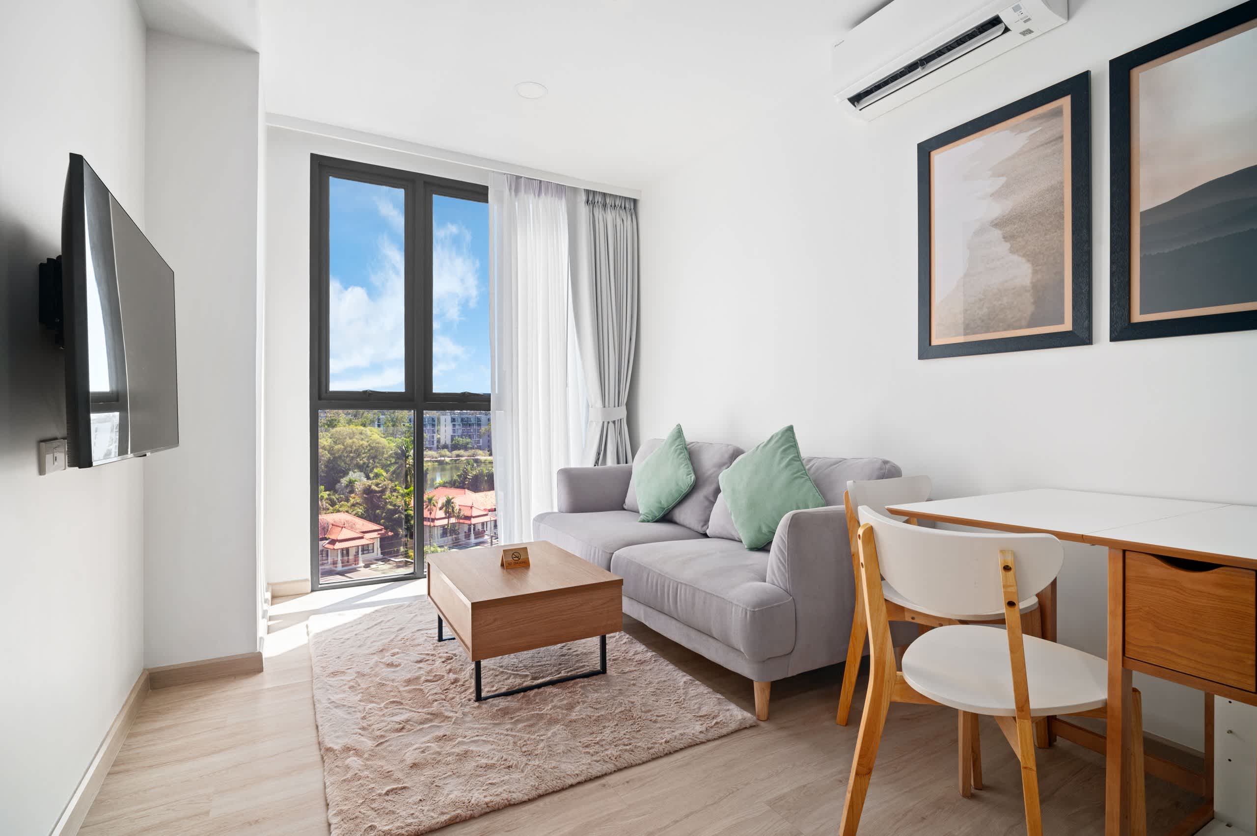 Skypark Aurora 1BR 1Bx Lake side