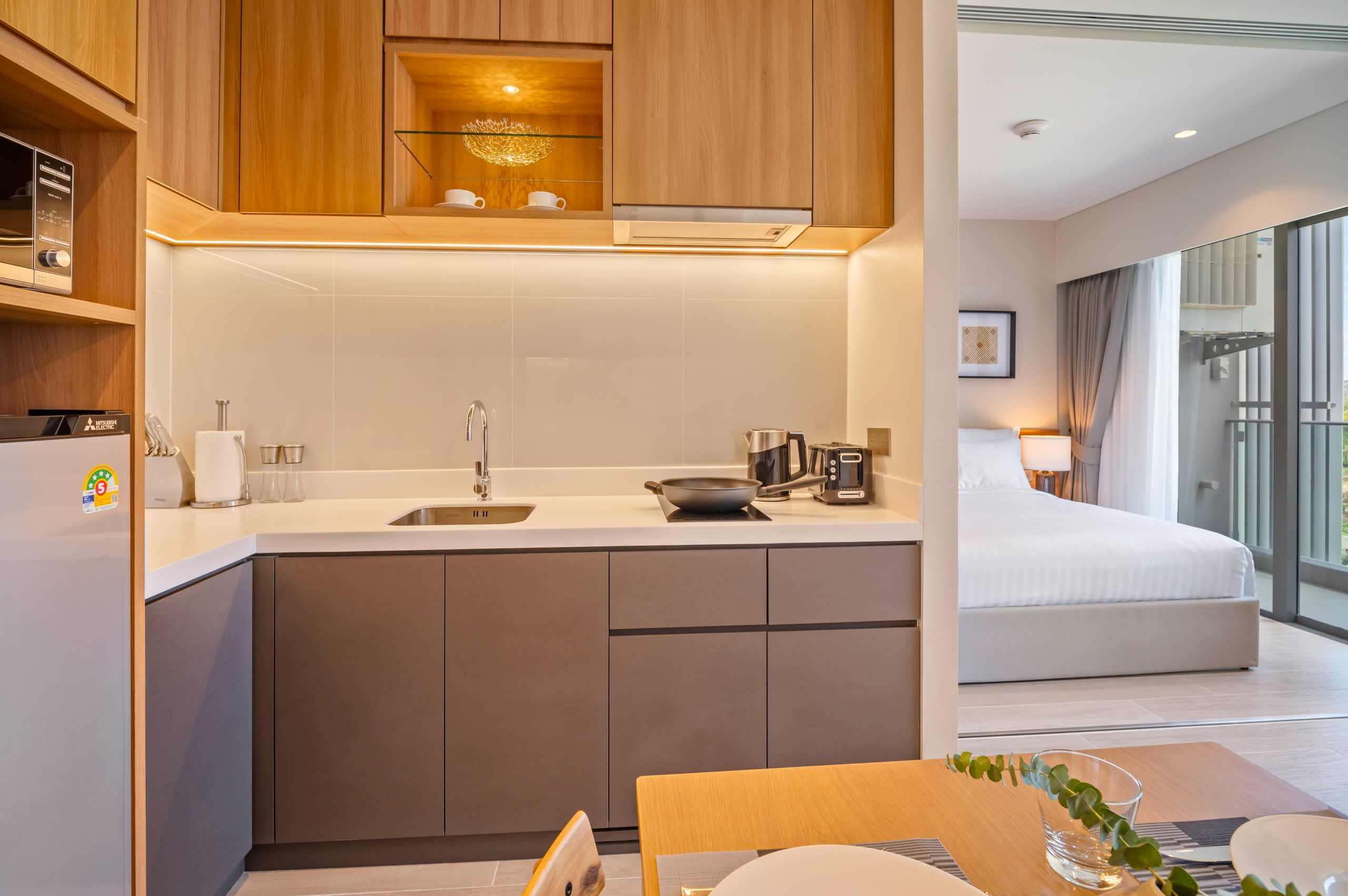 Laguna Lakeside Residences 1BR A2 Lake side